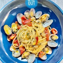 Tonnarelli allo scoglio con vongole cozze e pomodorini